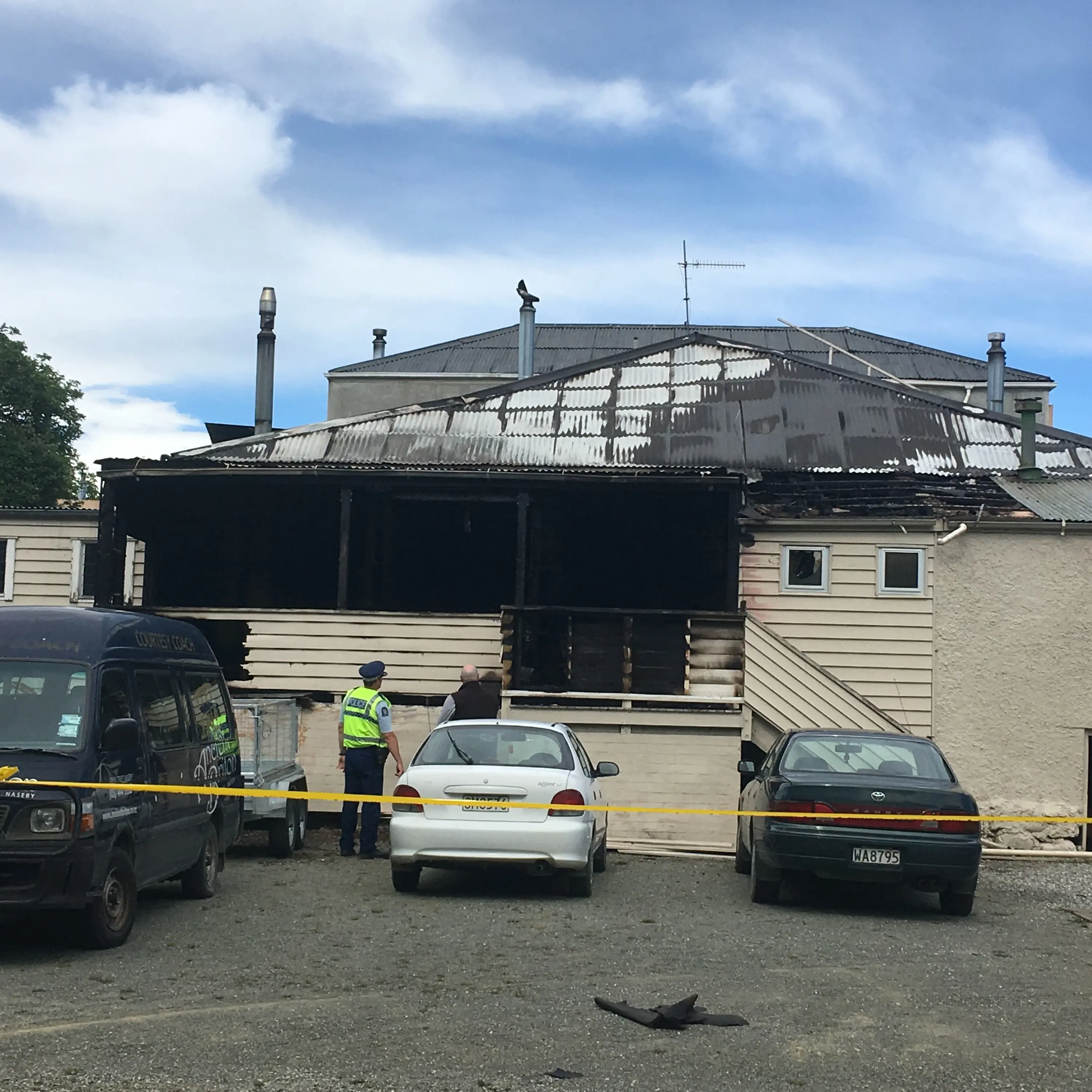 Fire causes 'extensive' damage to 150-year-old Naseby hotel