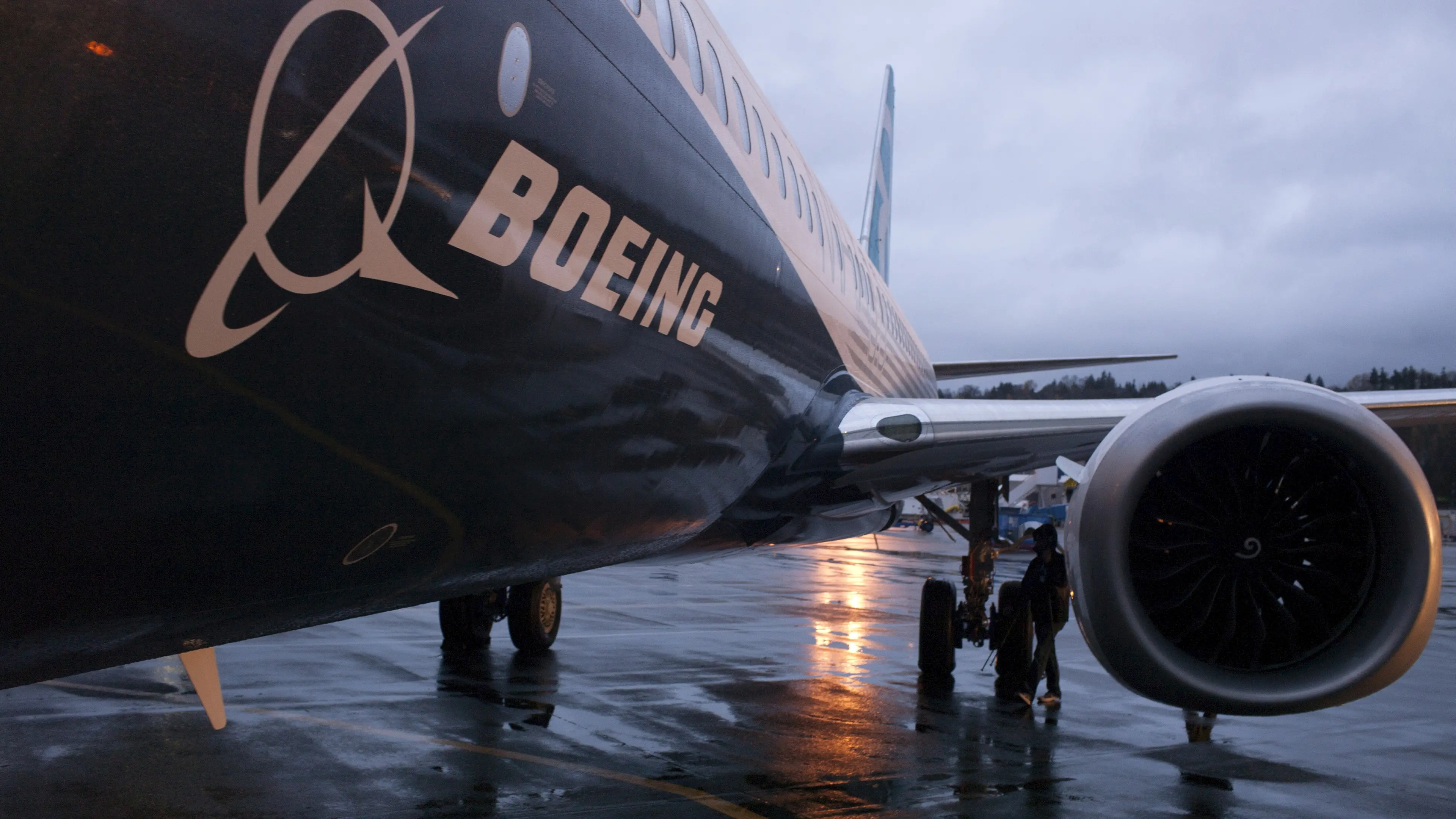 Boeing halts 737 production after two crashes
