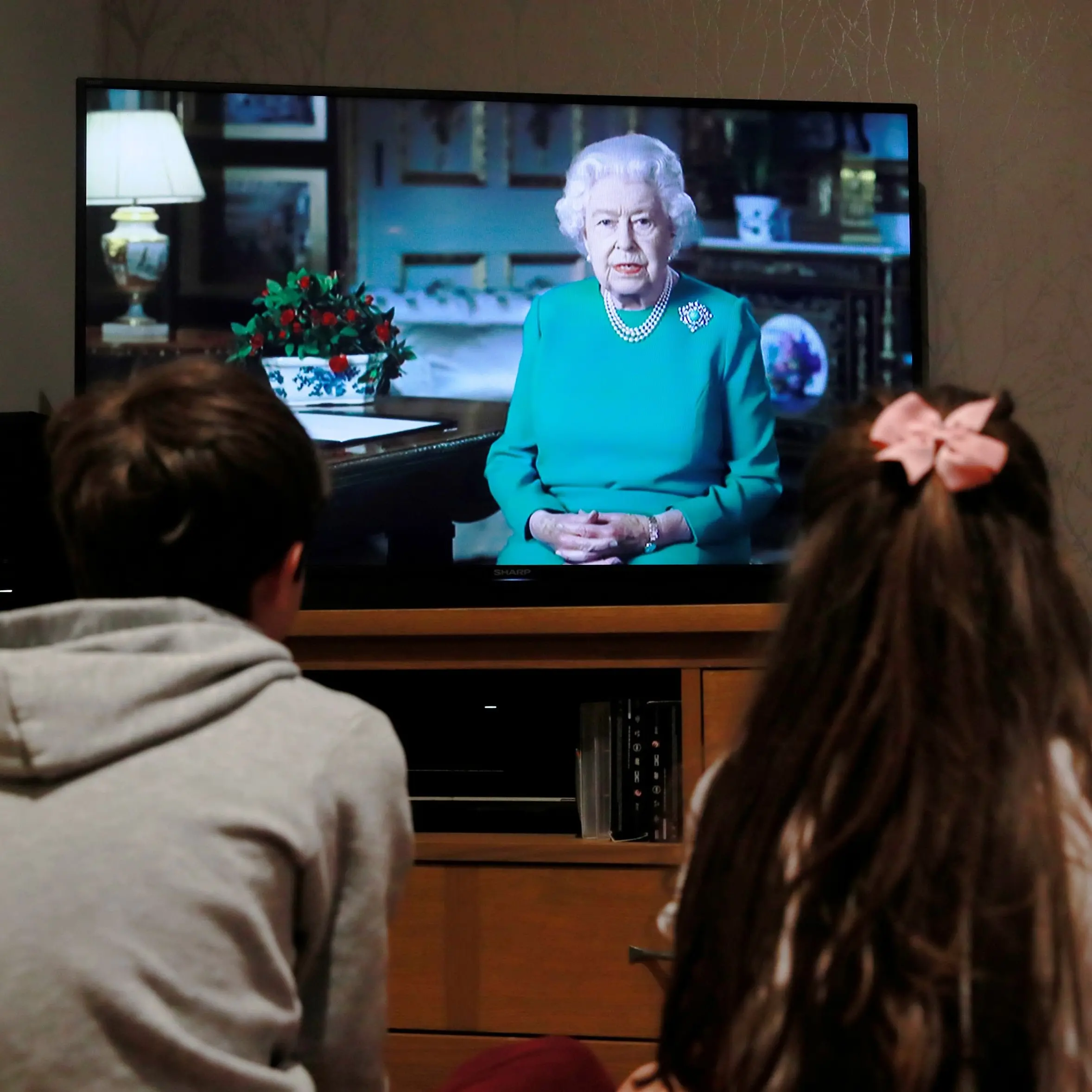 Queen hits the right note in Covid address