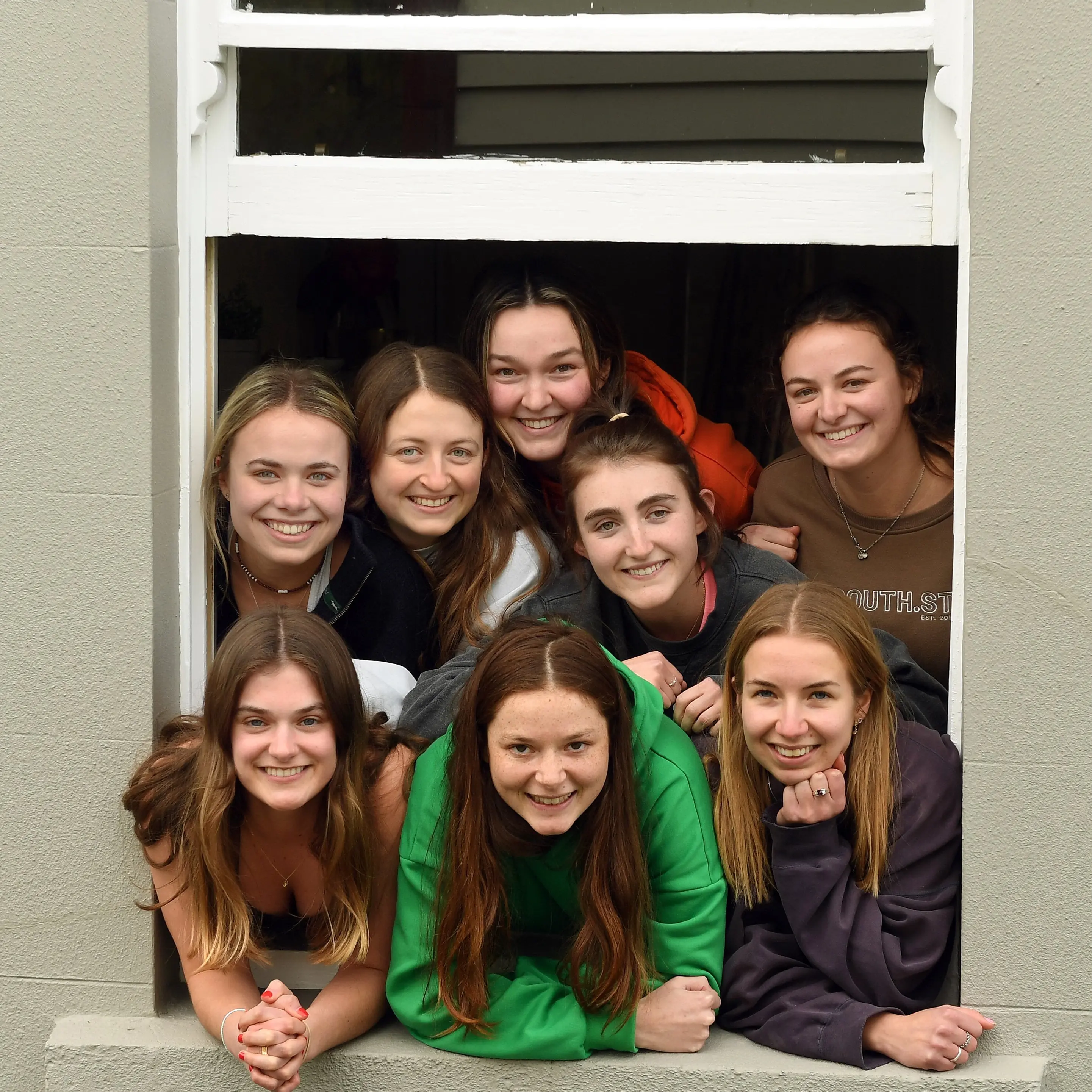 Loneliness not a problem for flatmates