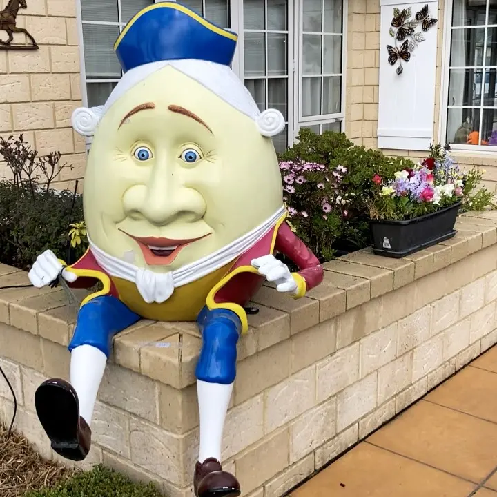 Going, going, gone: Humpty falls to auctioneer’s hammer