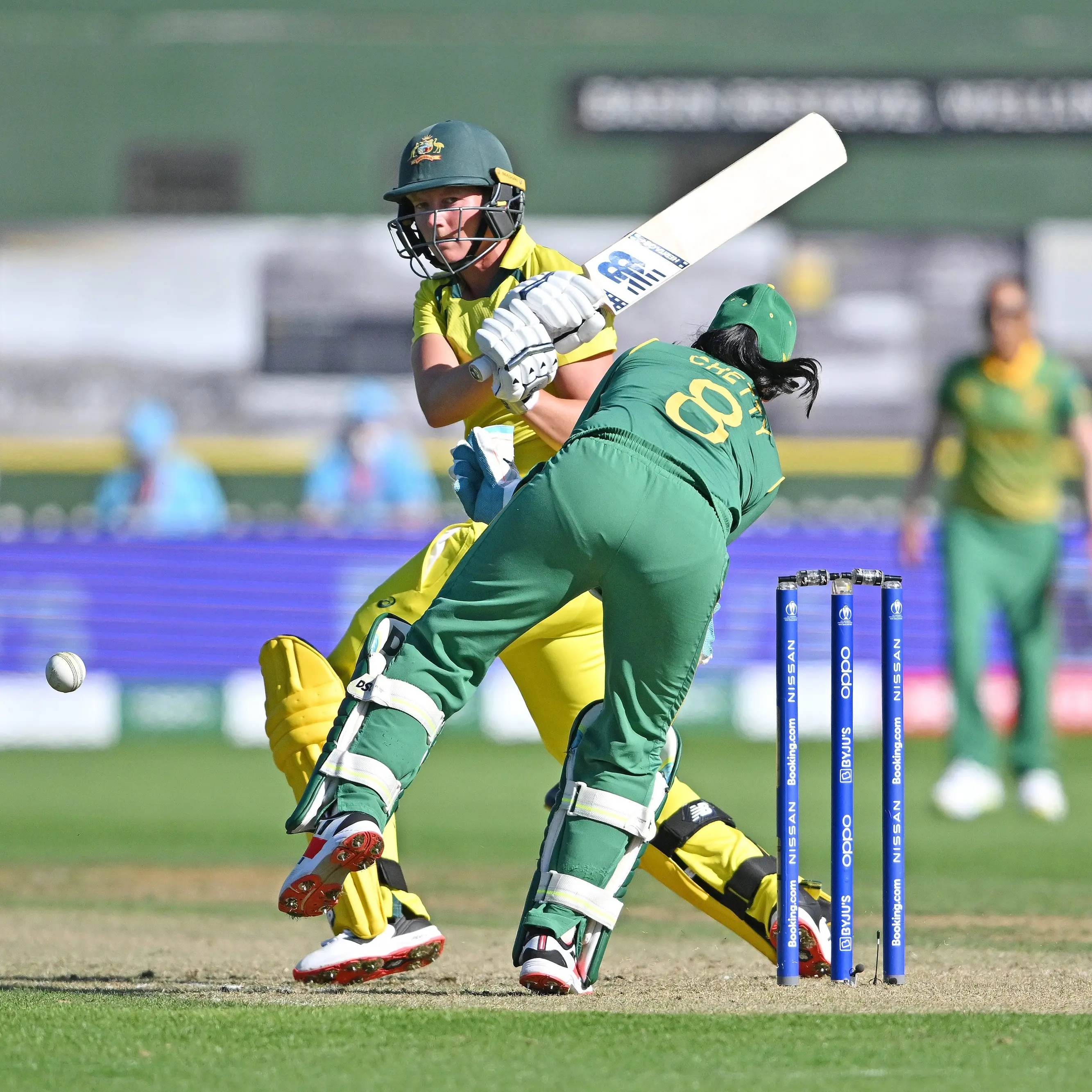 Lanning supreme as Australia dominates