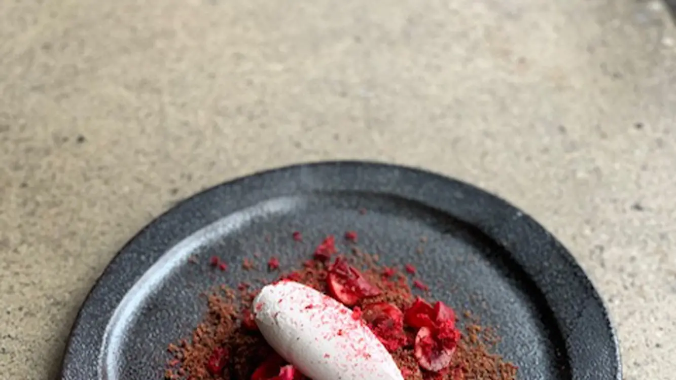 Kika’s cherry chocolate dessert