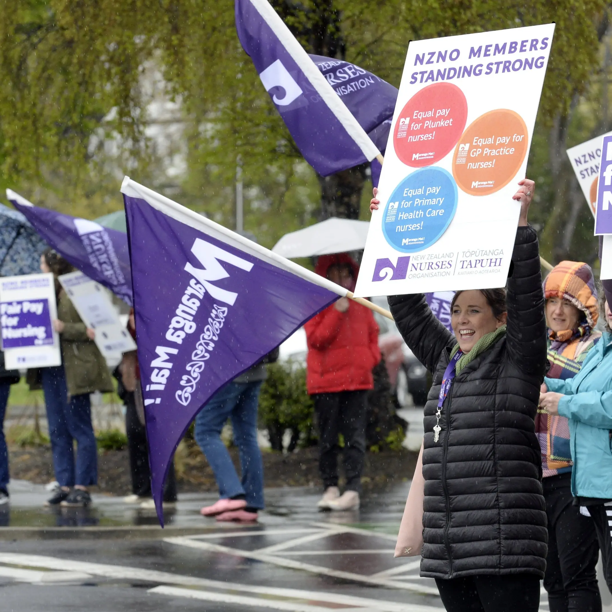 Wet weather fails to dampen determination of striking nurses