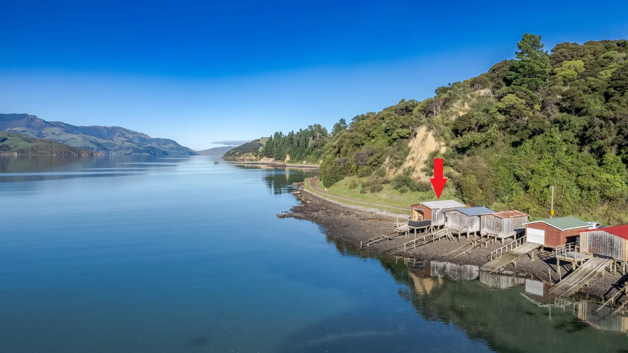 Boat shed’s $150k price tag too much for bidders