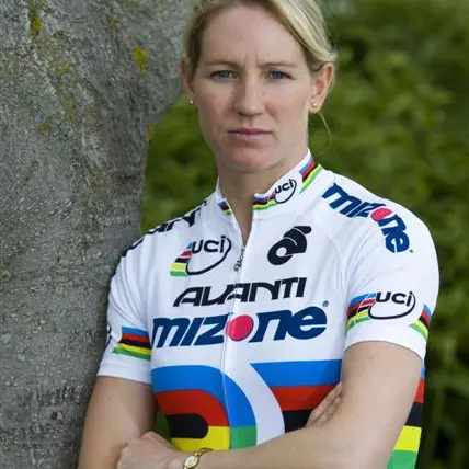 Cycling: Shanks out to win world title again, not defend it
