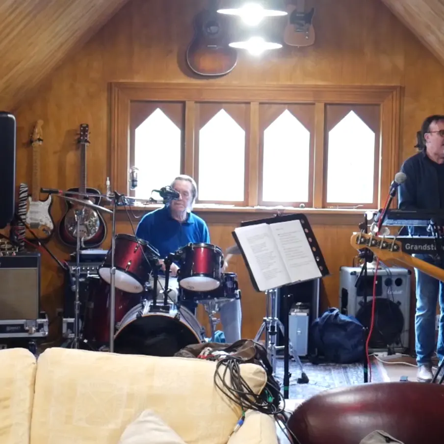 Seasoned musicians reunite after tribute album