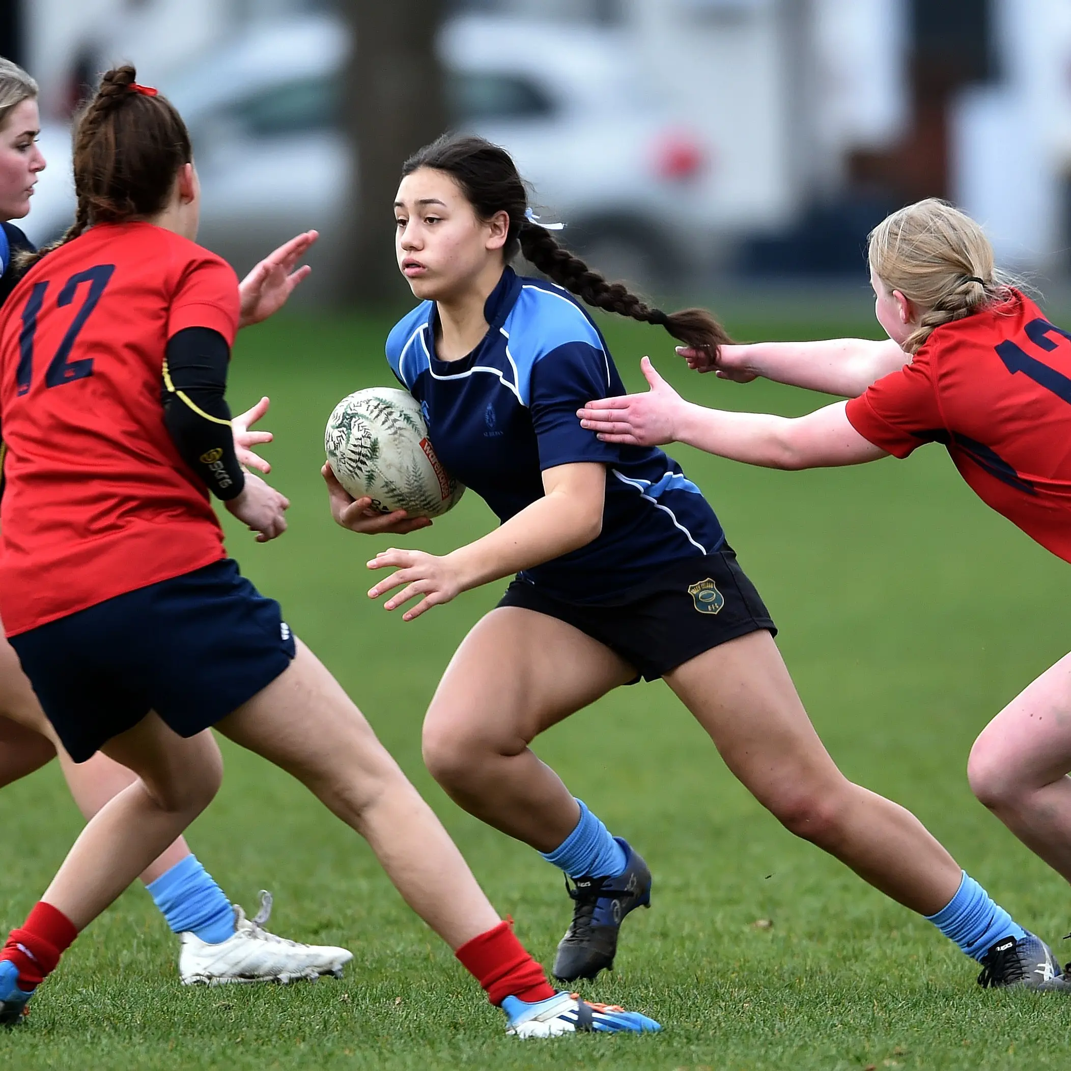 Schoolgirl to make debut for Spirit