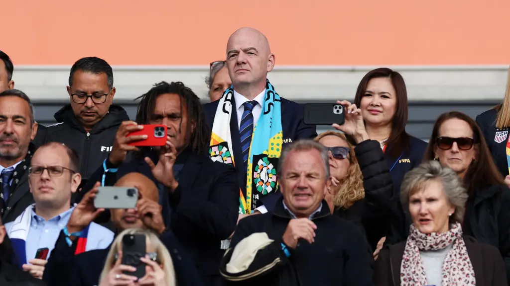 FIFA boss flies in face of climate pledge