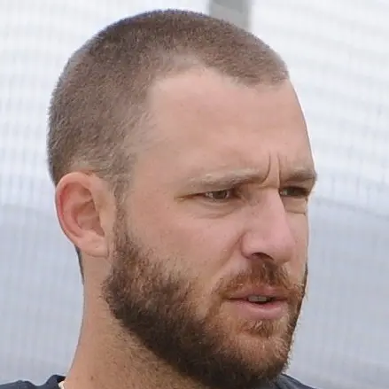 Cricket: Vettori to hand over captaincy - To whom?