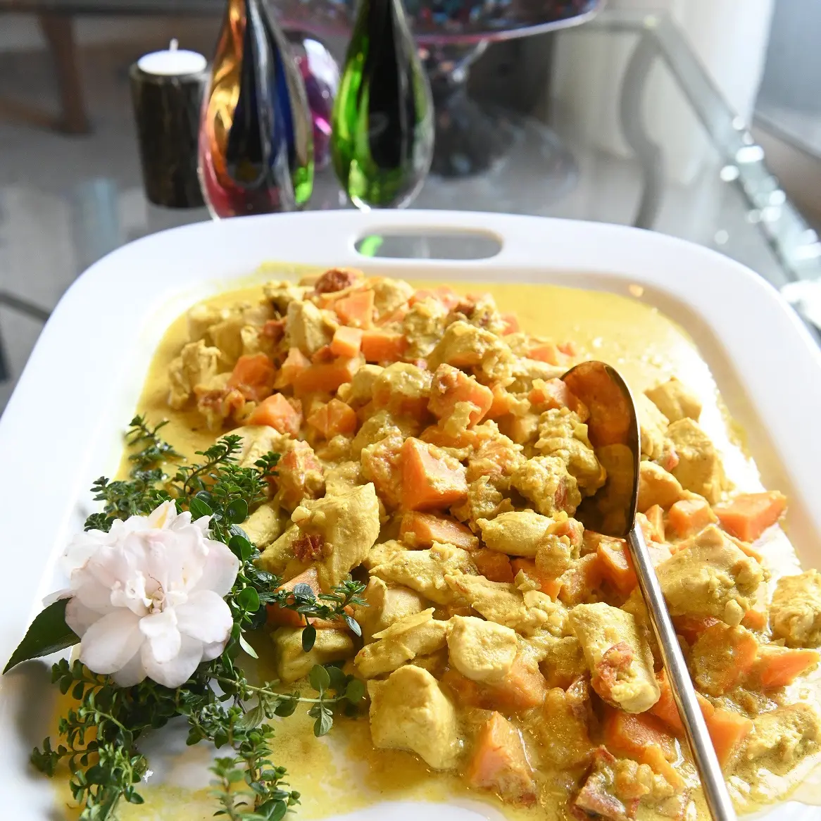 Golden chicken and kumara curry