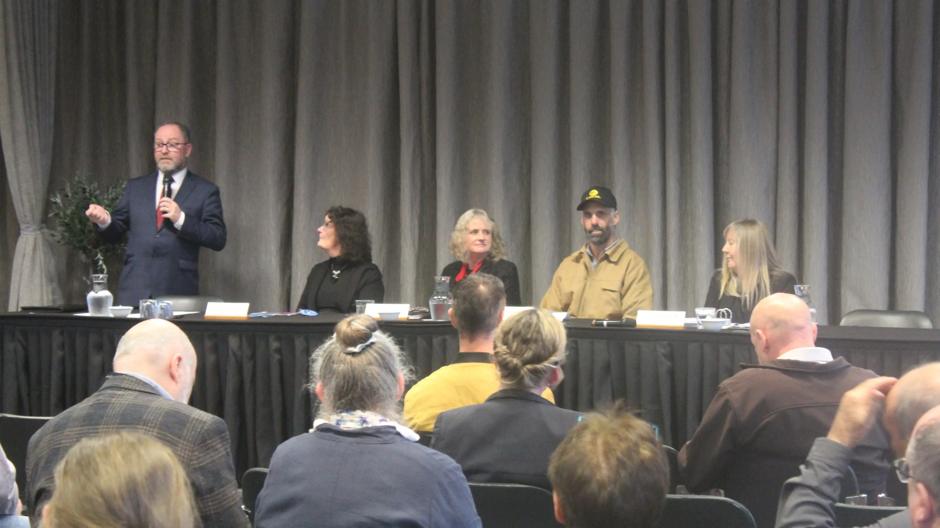 Meet the candidates meeting attracts 50