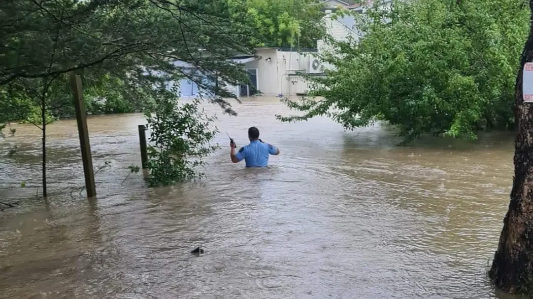 Climate outlook predicts 'rivers in the sky', heatwaves in the sea