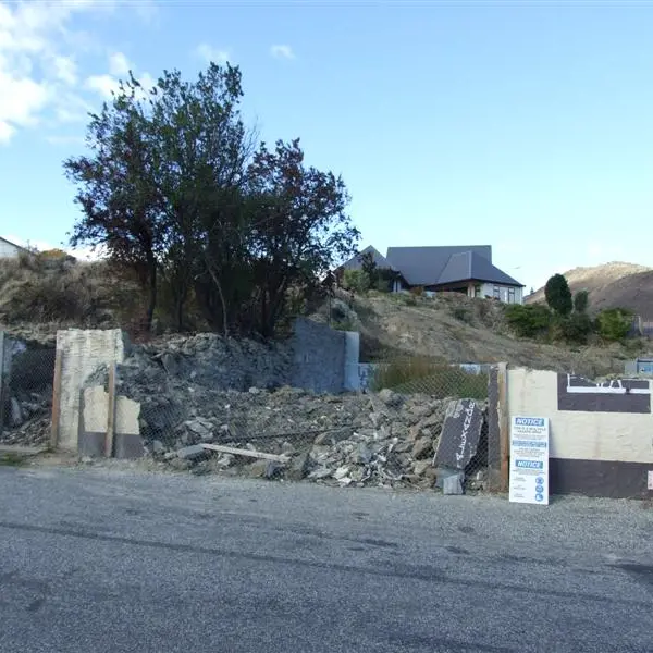Owners seek consent to clear site