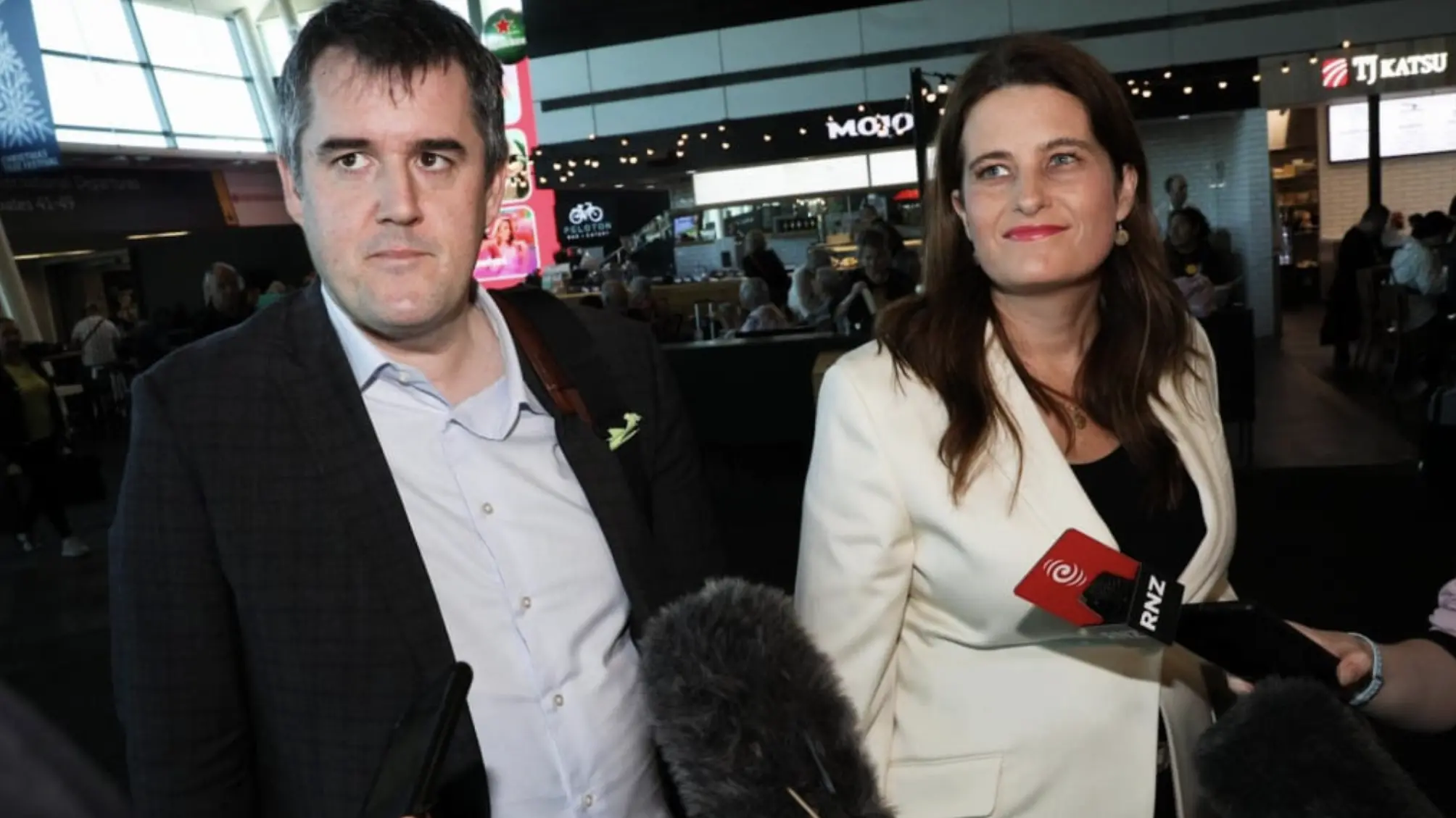 Deal close but Willis won't be Deputy PM