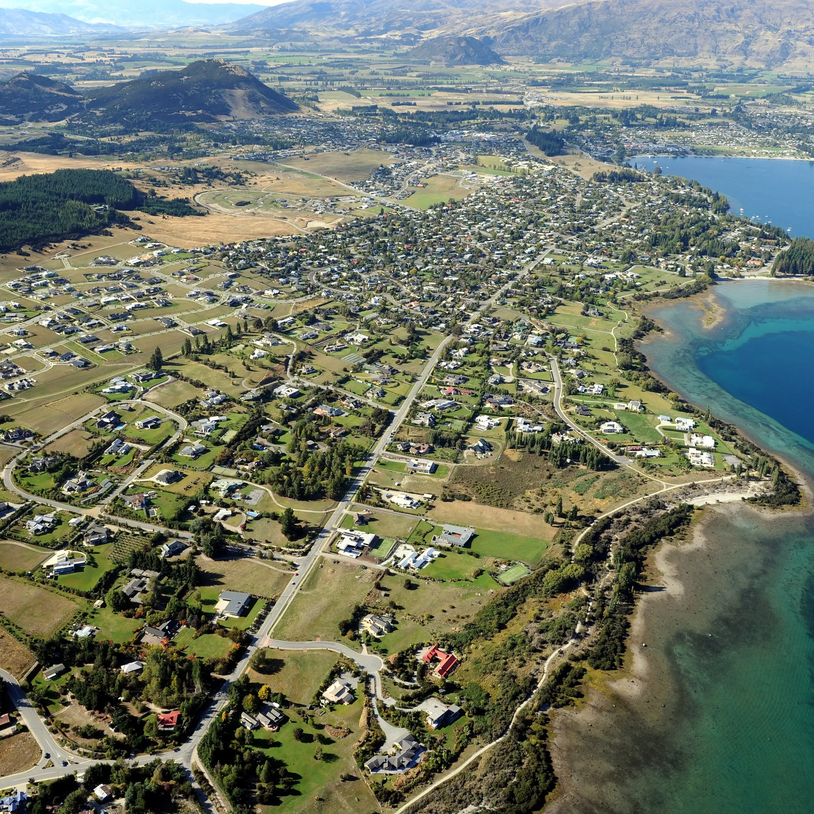 Retail, accommodation complex proposed