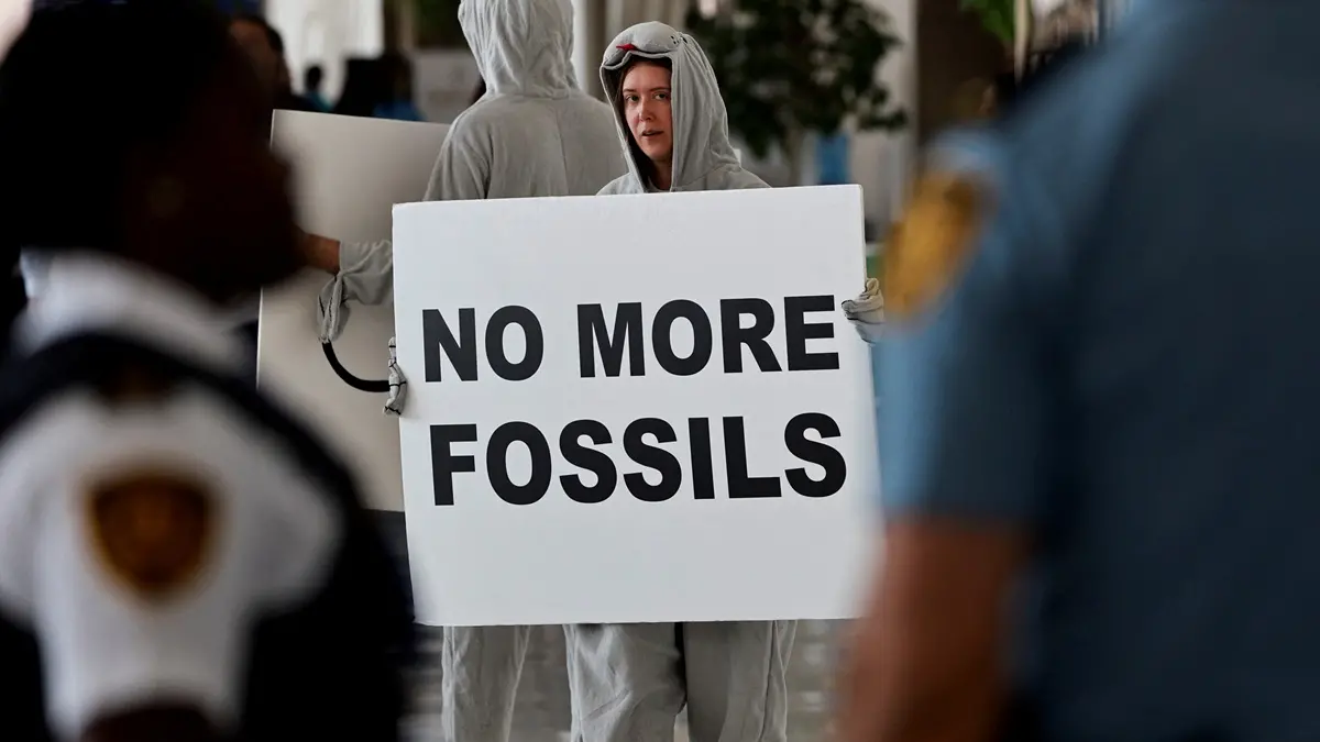 Australia won't sign 'death certificate' climate deal