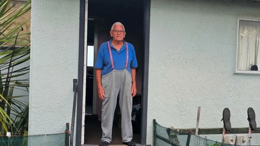 Ngāi Tahu hut owners will meet iwi to stop eviction