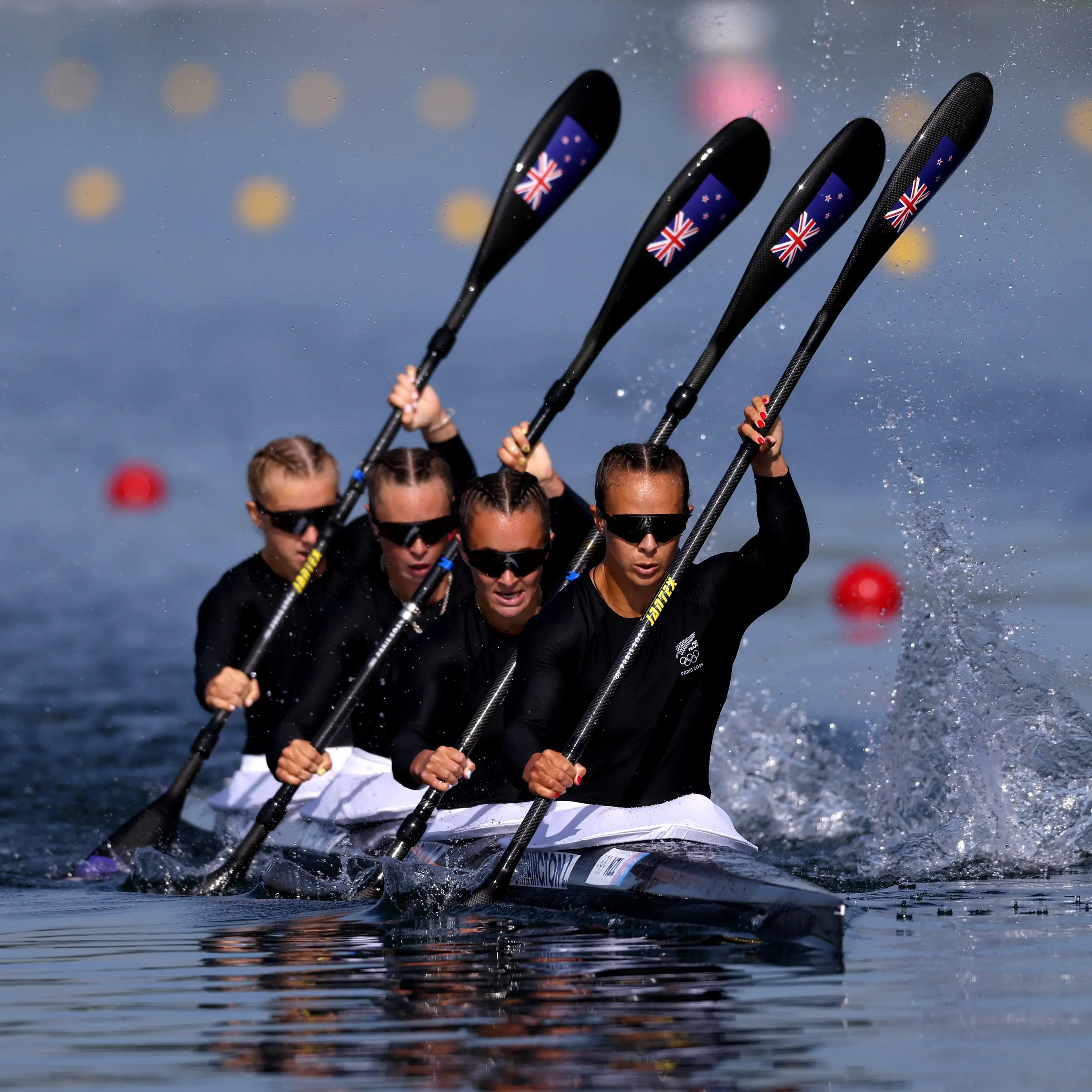 Kiwi kayaking women power into Paris final