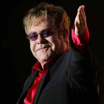 Elton John battles anti-gay protests in Morocco