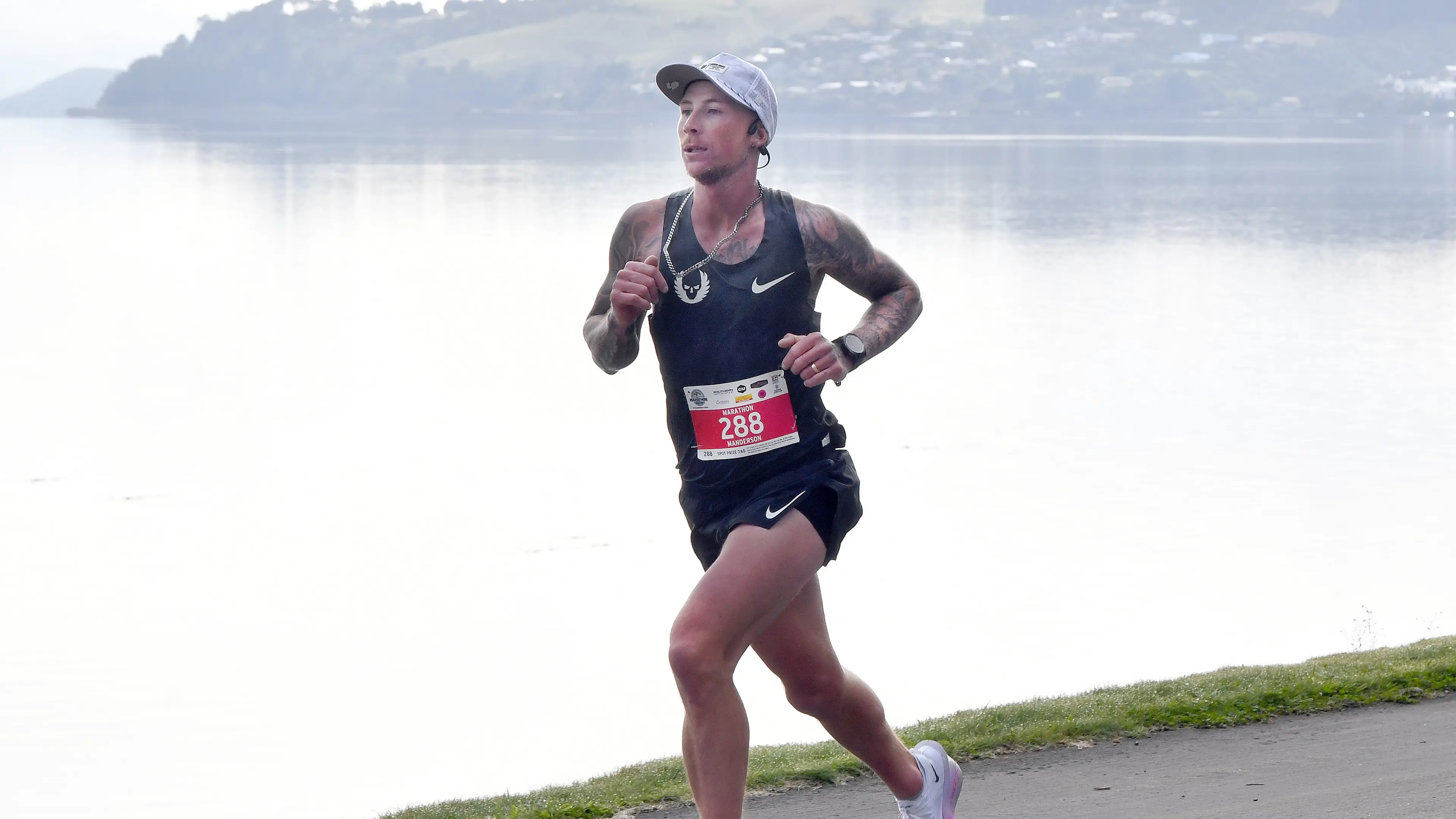 Cramp put aside to win open men’s