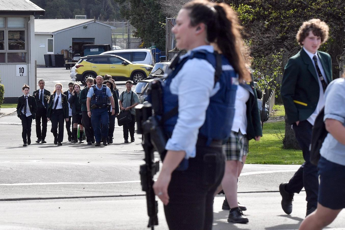 Teenager arrested after 'horrendous' threat to school