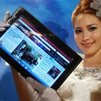 New contender for tablet computing crown