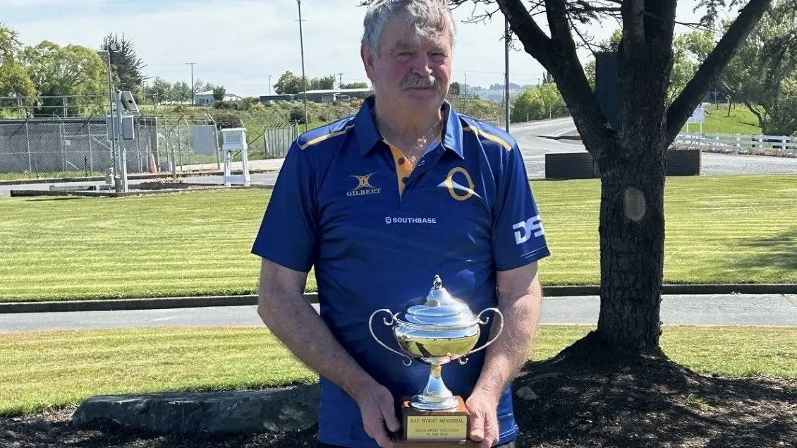Stalwart whistler Carruthers volunteer of year