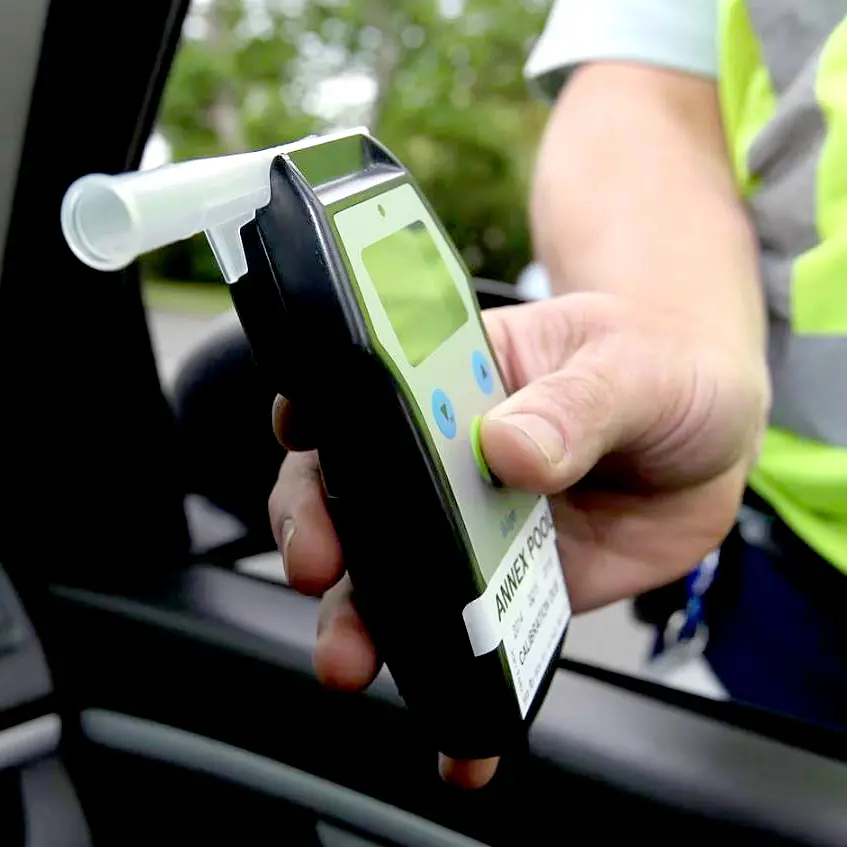 Mufti cops stopping pub patrons in anti-drink-drive move