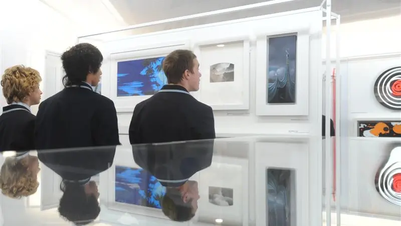 Road show brings NZ art to pupils