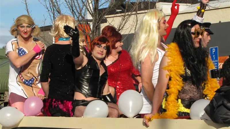 Drag race queens take a walk on the wild side