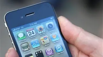 Apple may hire 'antenna engineers'