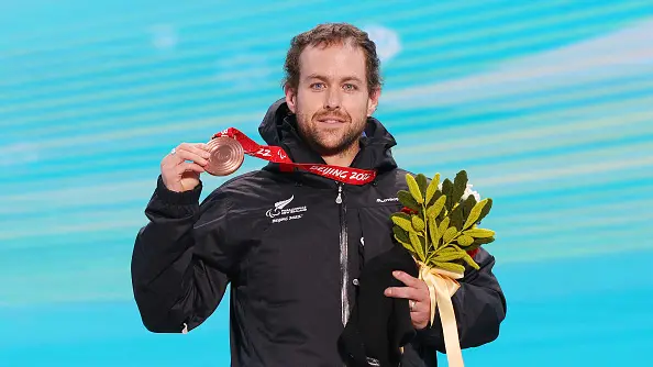 Hall selected for record-equalling sixth Paralympics