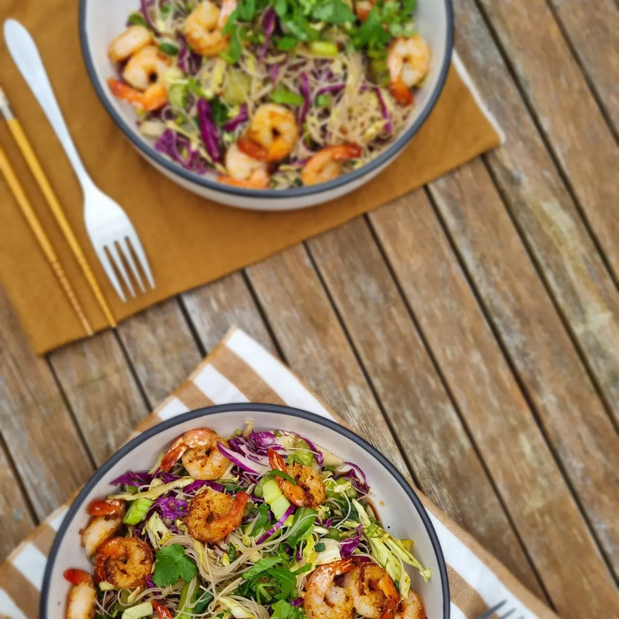 Garlic prawn vermicelli noodle salad