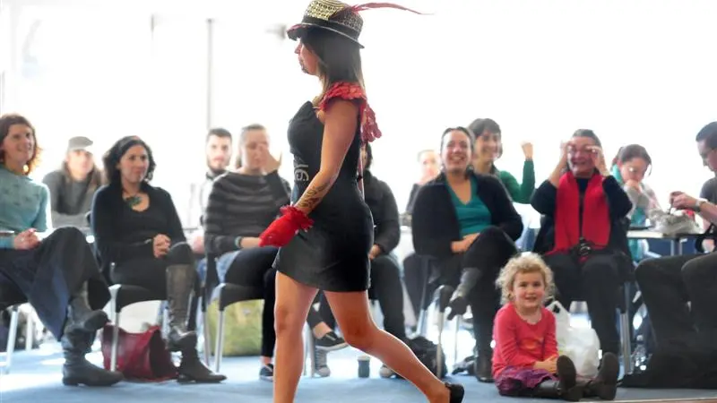 Fashionable start to Maori Language Week