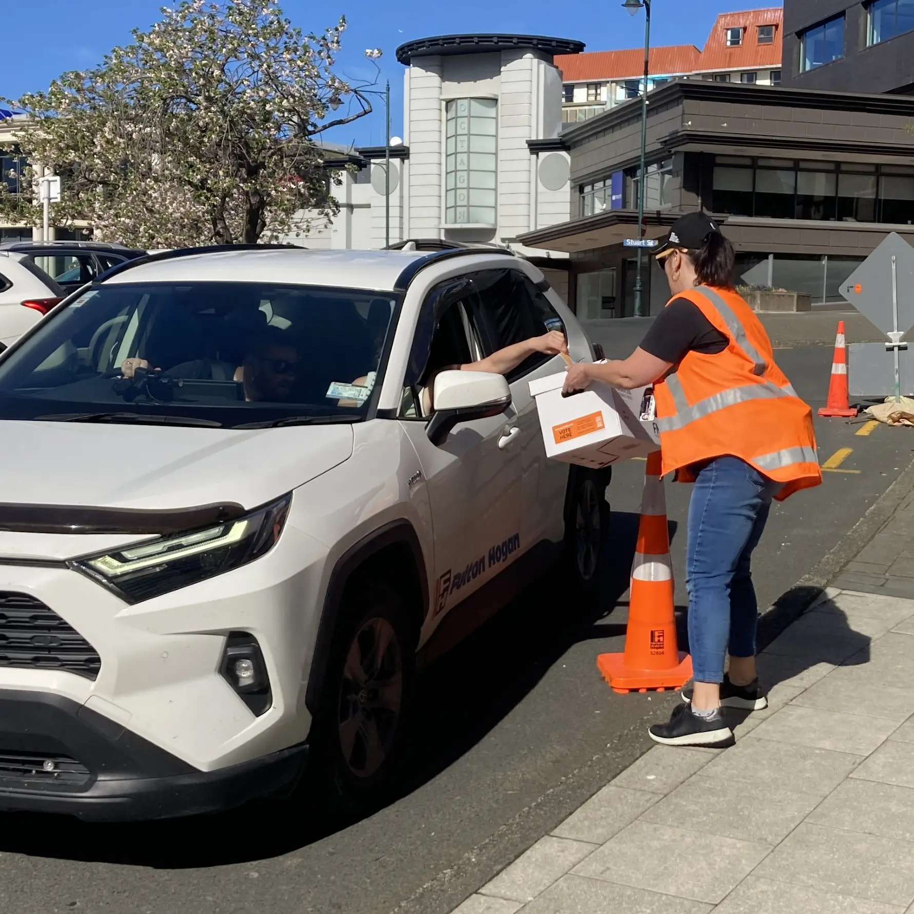 Late voting surge in Dunedin
