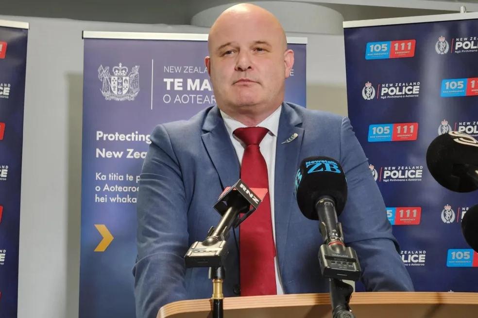 Gang boss arrested in Auckland Airport drug sting