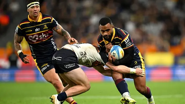 Nareki at centre for Waratahs clash