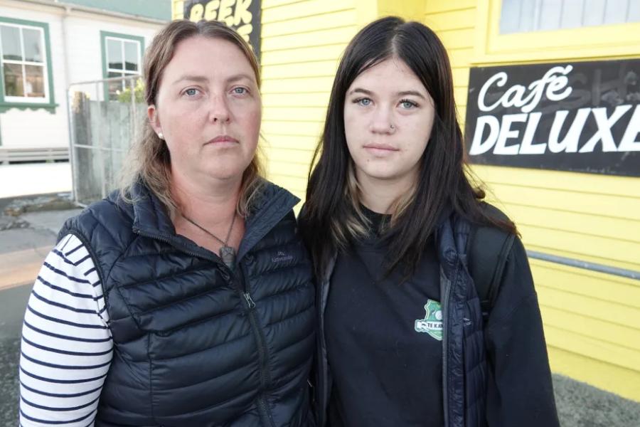 User-pays school bus service to stop