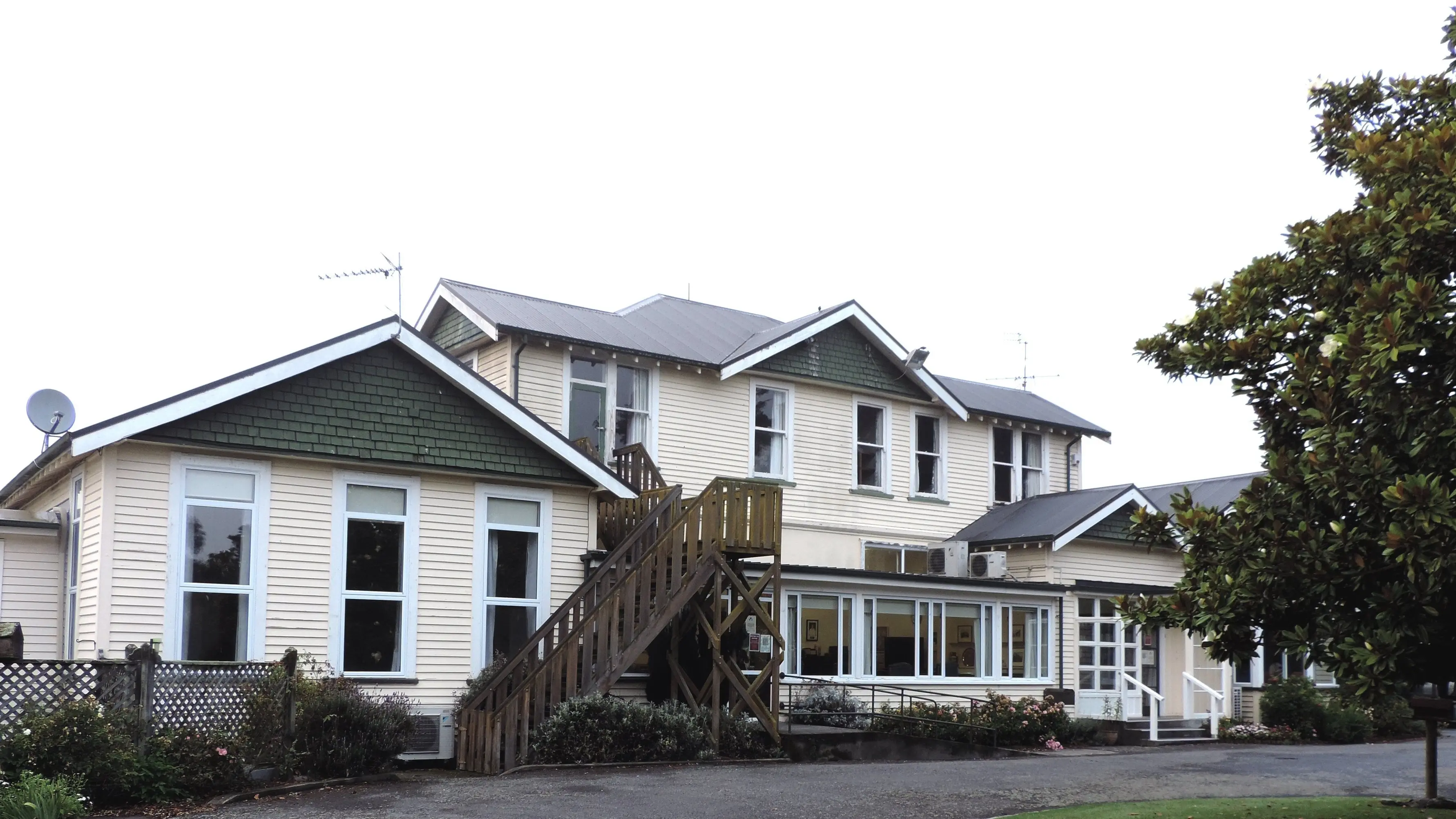 Oxford community seeks healthcare answers