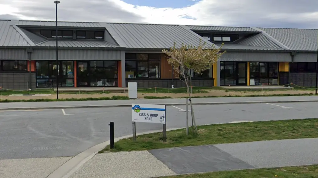 Teen robbery near Queenstown school leaves victim 'extremely shaken'
