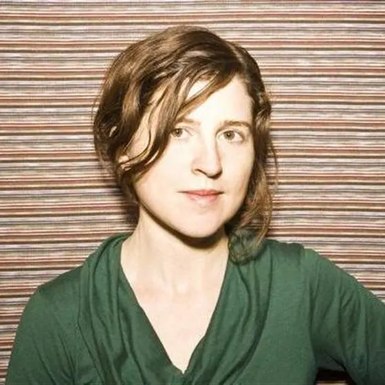 On the floor: US songstress on way