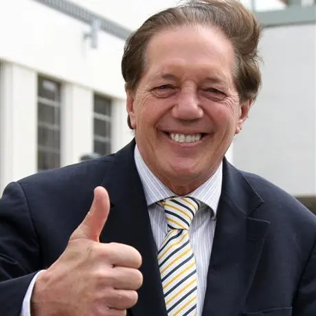 Shadbolt wins in landslide