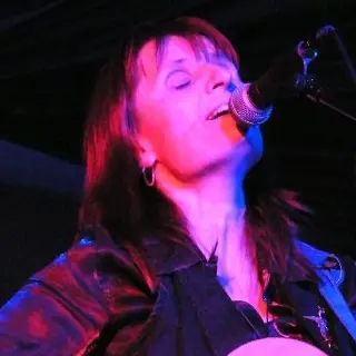 On the floor: Blues in the valley