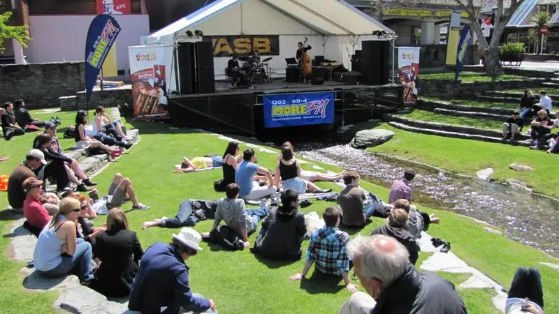 Artists' tribute to performer opens annual jazz festival