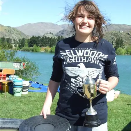 Teen beats old-timers to win national title