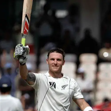 Cricket: McCullum takes place among NZ test elite