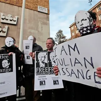 Assange still awaiting release