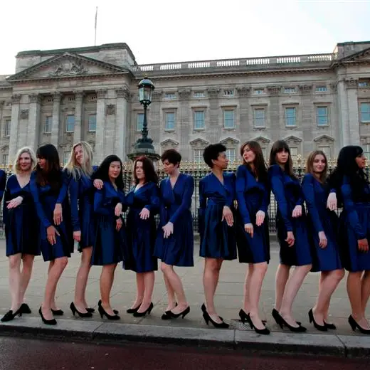 Kate Middleton wannabes gather at palace