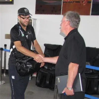 Cricket teams arrive in town
